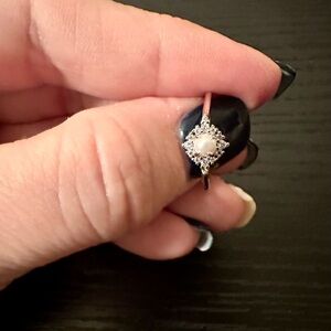 Caitlyn Minimalist Size 5 Vintage Pave Pearl Ring New With Tags